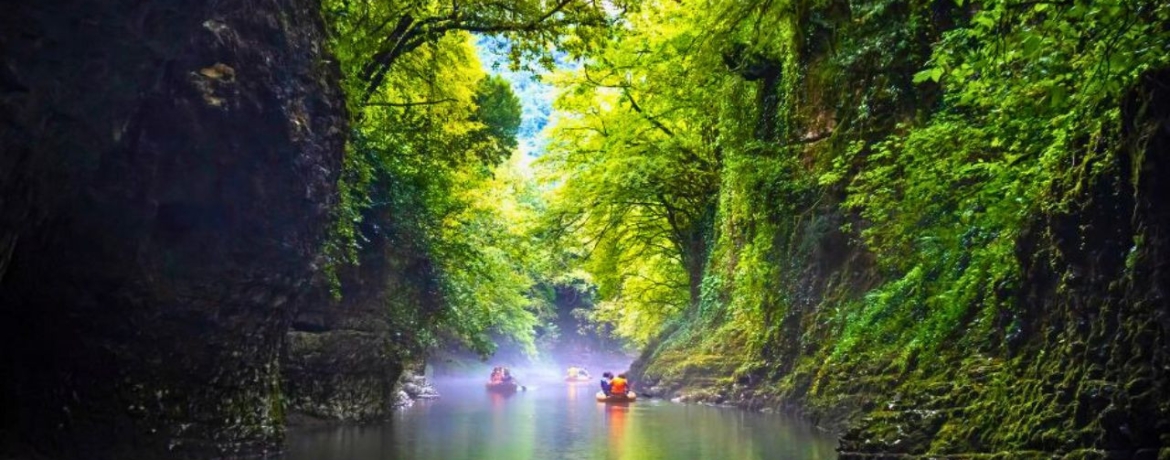 TripTrip-Gruzja-morze-i-kaniony-City-Break-1