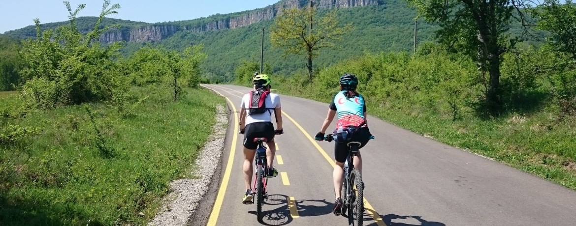 Bułgarskie-monastyry-wycieczka-rowerowa-TripTrip.pl-1