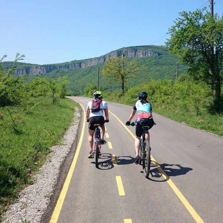 Bułgarskie-monastyry-wycieczka-rowerowa-TripTrip.pl-1